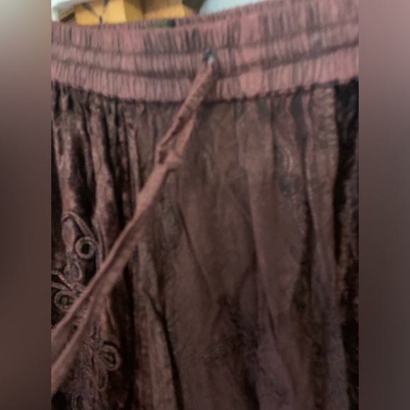 S/M long peasant skirt. - Picture 3 of 4